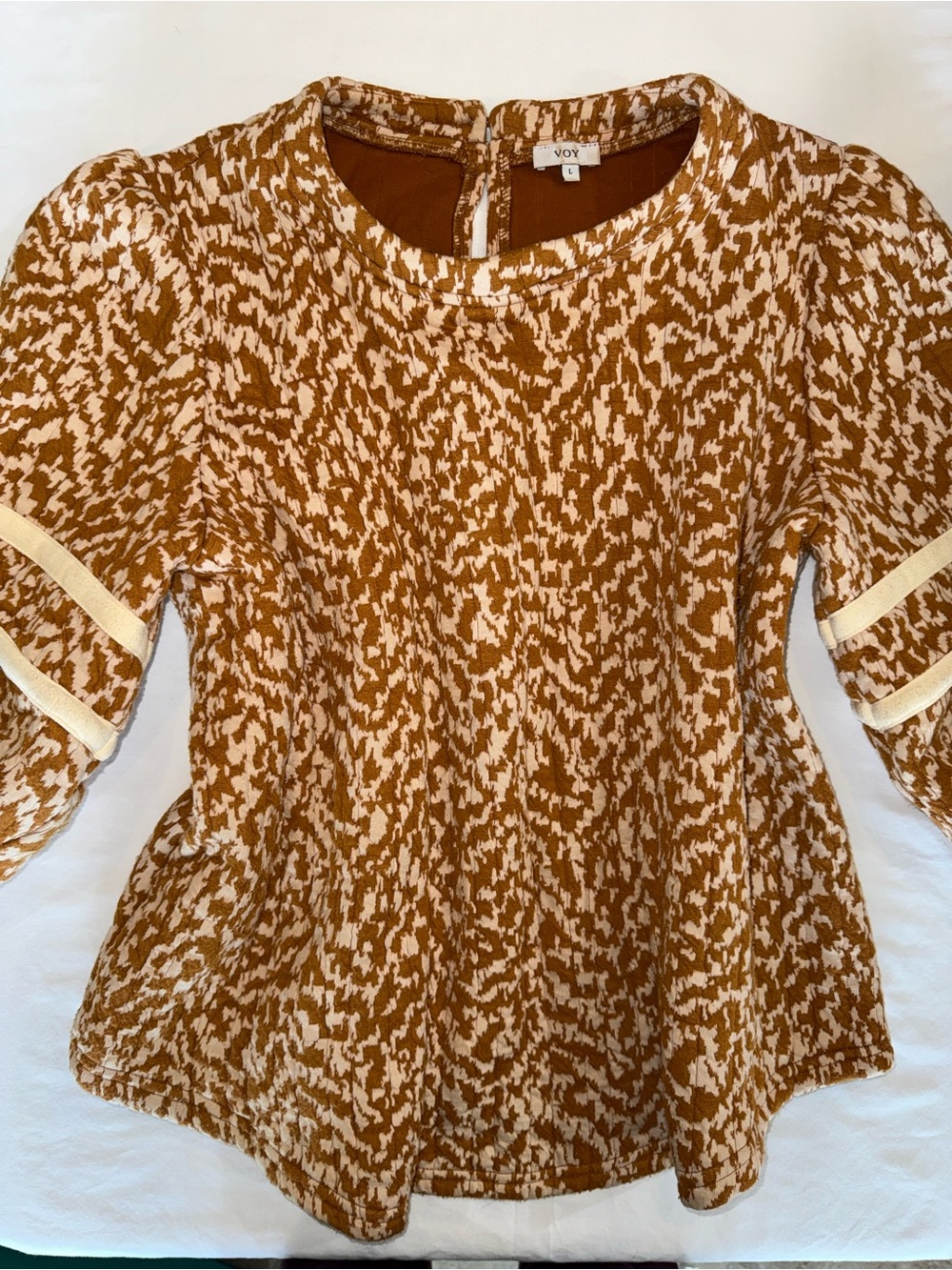 VOY Tan & Cream Patterned Women's Peplum Top L